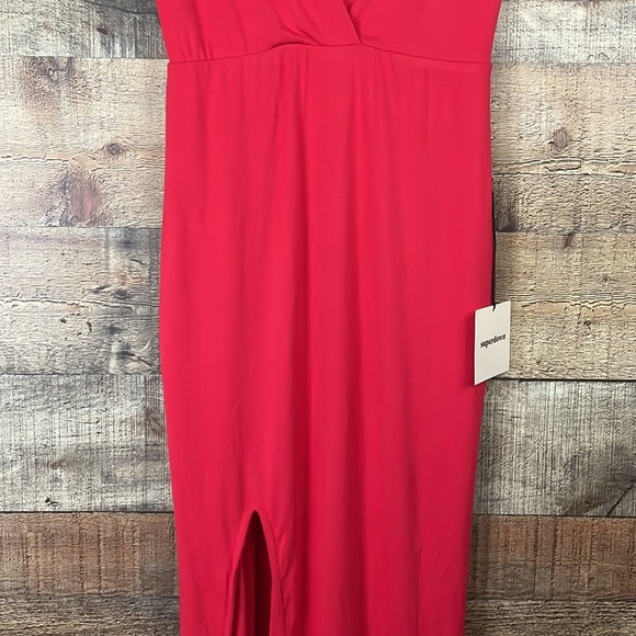 Superdown Erika Deep V Jersey Maxi Dress Red Size XS NWT - Picture 3 of 12